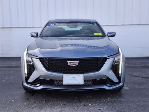 Used 2025 Cadillac CT5 Sport w/ Technology Package image 8