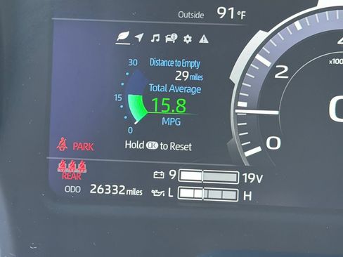 Used 2025 Toyota Tundra Platinum AWD/4WD image 10