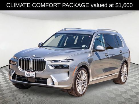 Used 2026 BMW X7 xDrive40i w/ Premium Package AWD/4WD image 3