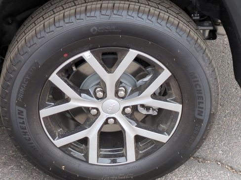 New 2025 Jeep Grand Cherokee Limited w/ Luxury Tech Group II image 26