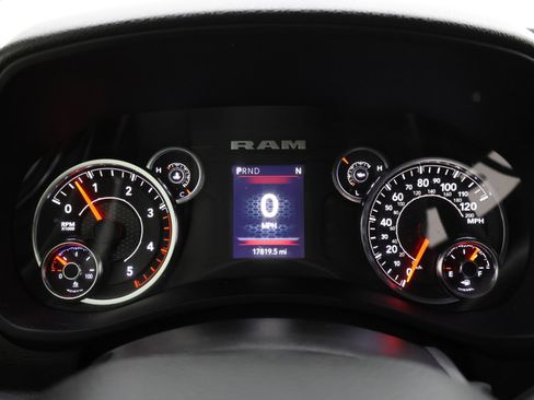 Used 2024 RAM 3500 Tradesman w/ Chrome Appearance Group image 10