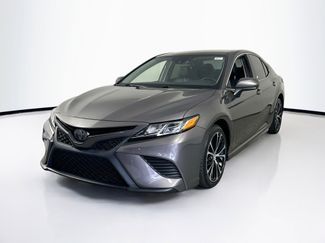 Used 2019 Toyota Camry SE FWD video 1