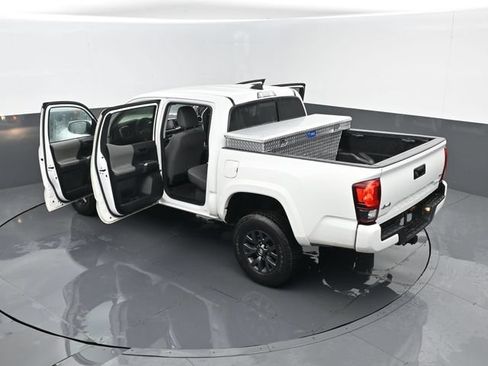 Used 2022 Toyota Tacoma SR5 w/ Technology Package AWD/4WD image 24