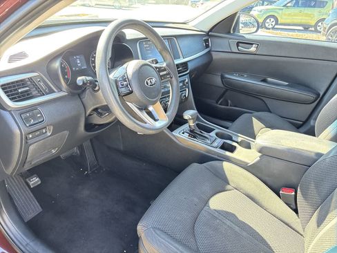 Used 2020 Kia Optima LX image 2