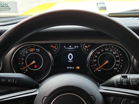 Used 2021 Jeep Wrangler Unlimited Sport image 23