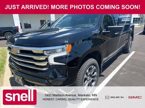 Used 2026 Chevrolet Silverado 1500 High Country w/ Technology Package AWD/4WD image 1