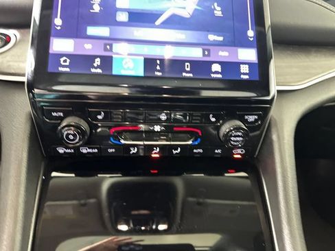 Used 2023 Jeep Grand Cherokee 4WD 4xe image 26