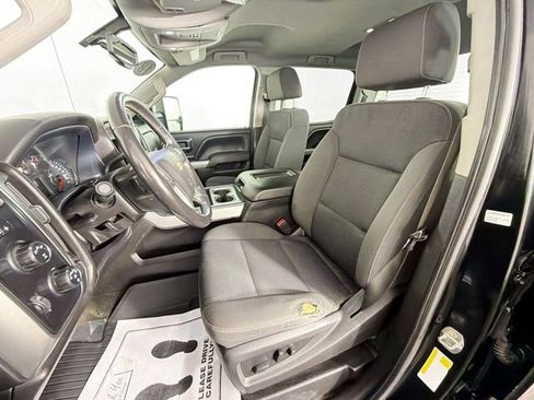 Used 2018 Chevrolet Silverado 2500 LT image 21