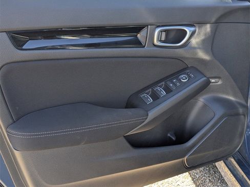 Certified 2025 Honda Civic Sport image 13