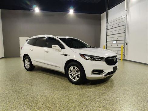 Used 2020 Buick Enclave Essence FWD image 1