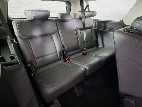 Used 2025 Ford Expedition Max Active AWD/4WD image 29