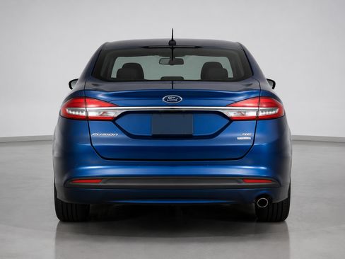 Used 2017 Ford Fusion SE w/ Fusion SE Technology Package FWD image 7