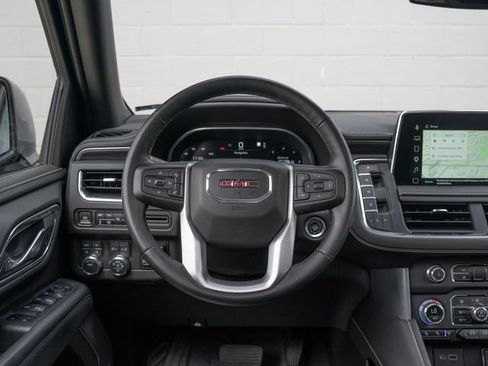 Used 2023 GMC Yukon XL SLT w/ SLT Premium Package AWD/4WD image 24