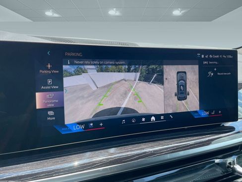 Used 2026 BMW X7 xDrive40i w/ M Sport Package image 26