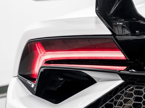 Used 2023 Lamborghini Huracan Tecnica image 53