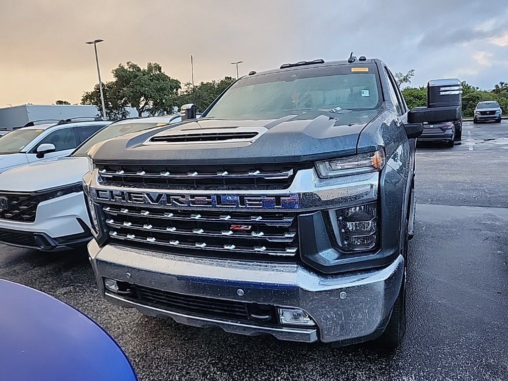 Used 2020 Chevrolet Silverado 2500 LTZ w/ LTZ Premium Package AWD/4WD image 9