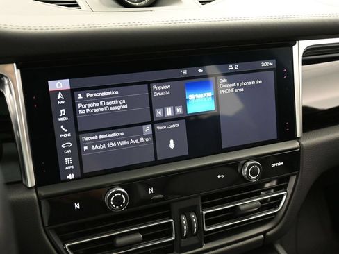 Certified 2023 Porsche Macan Turbo AWD/4WD image 20