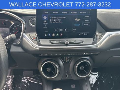 Used 2025 Chevrolet Blazer LT FWD image 15