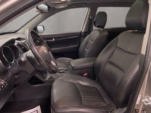 Used 2013 Kia Sorento EX w/ EX V6 Premium Pkg AWD/4WD image 7
