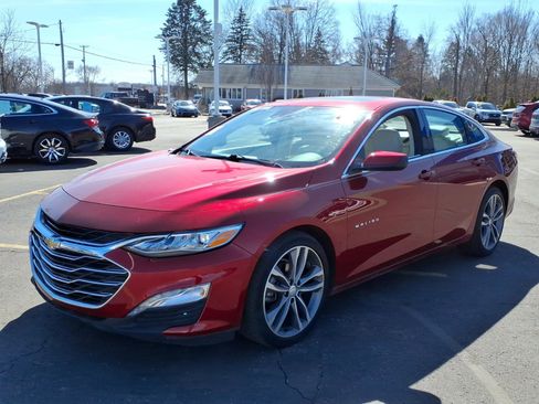 Used 2023 Chevrolet Malibu LT image 3