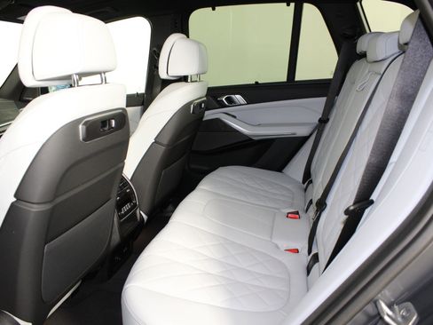 New 2026 BMW X5 xDrive40i w/ M Sport Package image 23