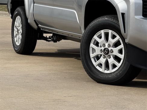 New 2026 Toyota Tacoma SR image 11