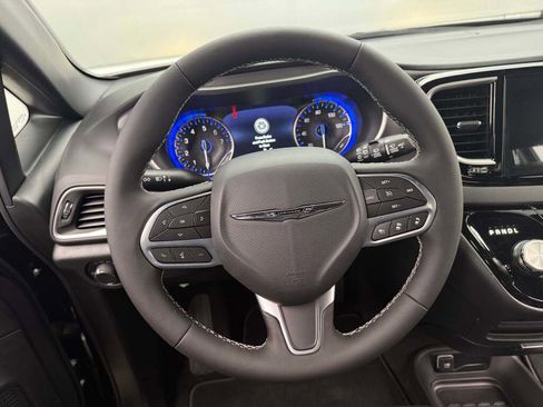 New 2026 Chrysler Voyager LX image 27