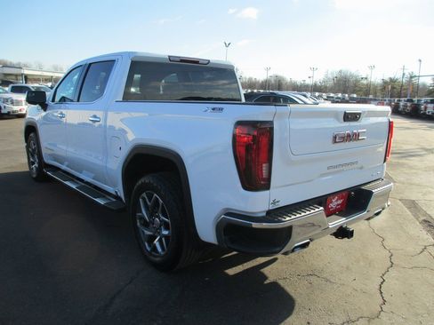Used 2022 GMC Sierra 1500 SLT w/ SLT Premium Package image 8