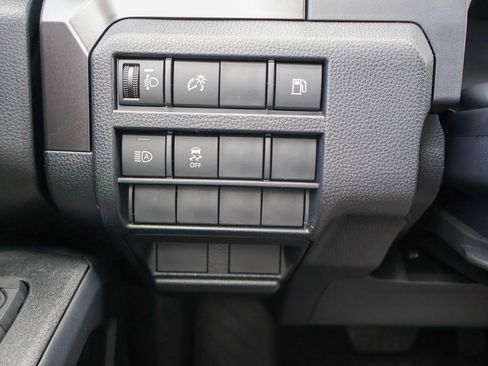 New 2026 Toyota 4Runner SR5 AWD/4WD image 15