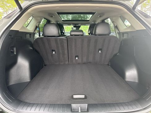 Used 2025 Kia Sportage SX image 12