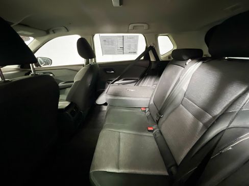 Used 2023 Nissan Rogue SV FWD image 28