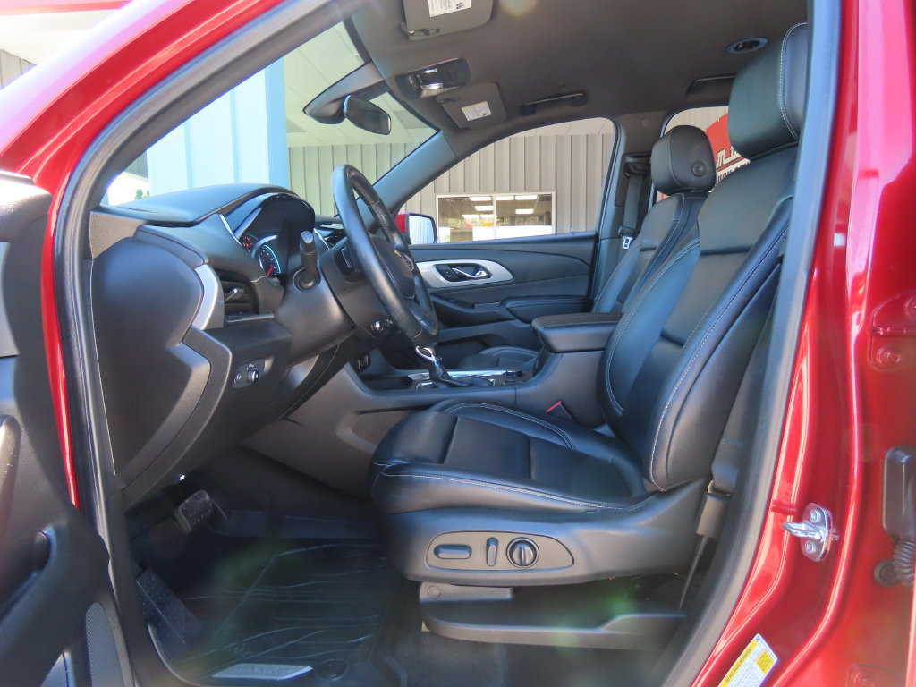 Used 2023 Chevrolet Traverse LT w/ LPO, Floor Liner Package AWD/4WD image 22