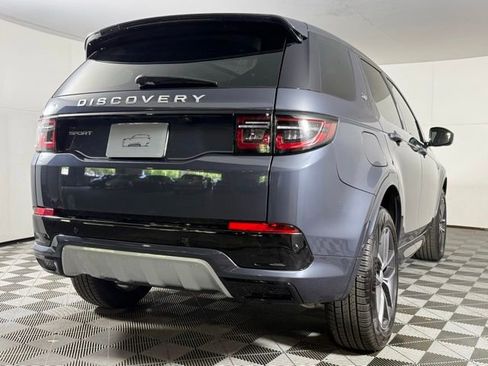 Used 2025 Land Rover Discovery Sport S image 8