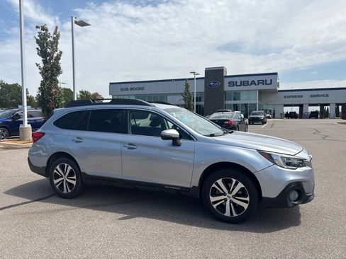 Used 2019 Subaru Outback 2.5i Limited AWD/4WD image 1