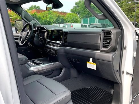 New 2026 Chevrolet Silverado 2500 LTZ w/ LTZ Plus Package AWD/4WD image 10