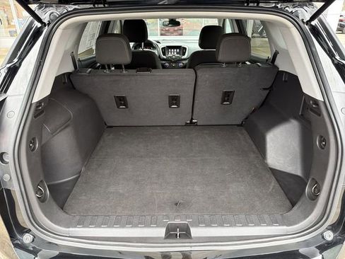 Used 2023 GMC Terrain SLE w/ Driver Convenience Package image 24