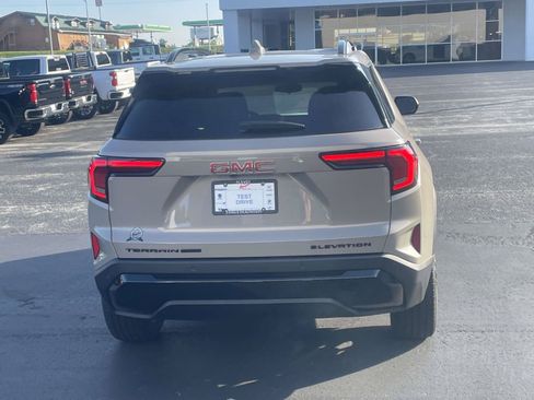 Used 2025 GMC Terrain Elevation w/ Black Edition AWD/4WD image 4