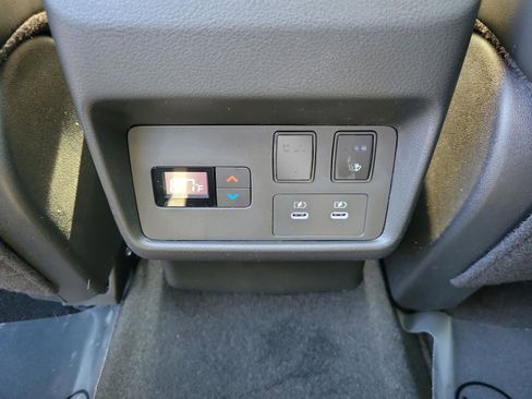 New 2026 Nissan Rogue Platinum image 8