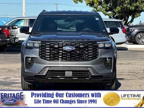 Used 2025 Ford Explorer ST-Line AWD/4WD image 9