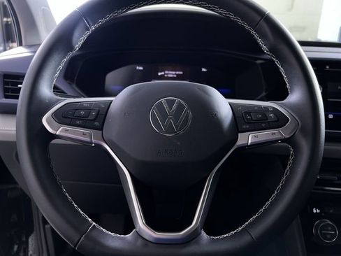 Used 2024 Volkswagen Taos SE image 14