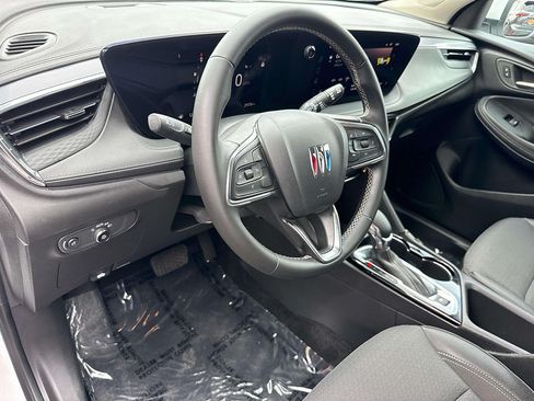 Used 2025 Buick Encore GX Preferred FWD image 25