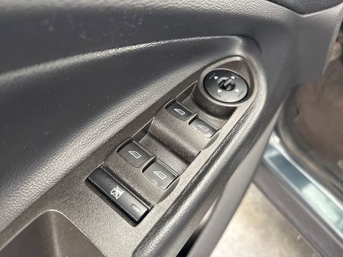 Used 2019 Ford Escape S image 21