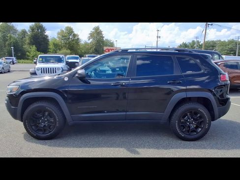 Used 2019 Jeep Cherokee Trailhawk AWD/4WD image 5