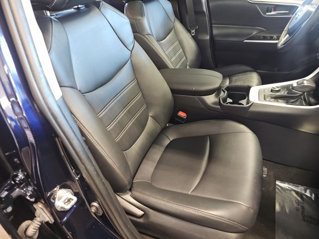 Used 2021 Toyota RAV4 XLE Premium AWD/4WD image 40