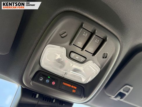 Used 2024 GMC Canyon AT4X AWD/4WD image 28