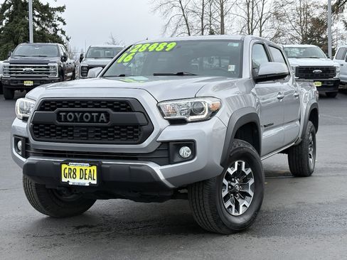 Used 2016 Toyota Tacoma TRD Off-Road w/ Premium & Technology Package image 1