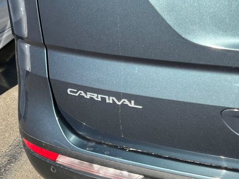Used 2024 Kia Carnival SX FWD image 9