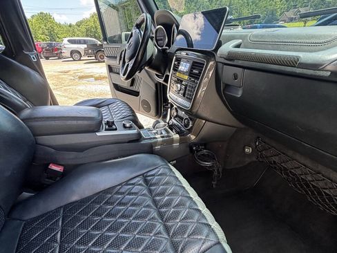Used 2016 Mercedes-Benz G 63 AMG 4MATIC image 19