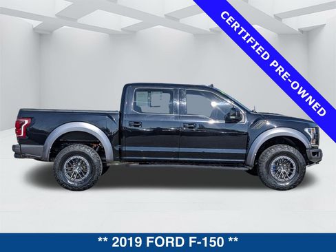 Certified 2019 Ford F150 Raptor w/ Equipment Group 802A Luxury image 3