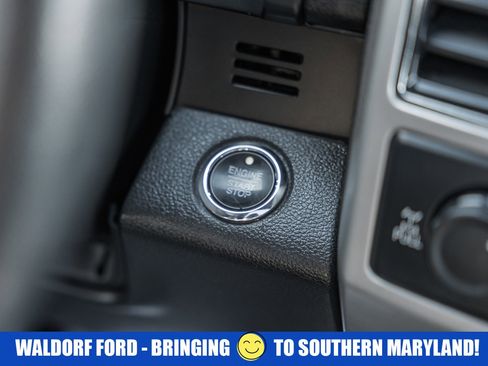 Used 2020 Ford F150 Lariat image 31